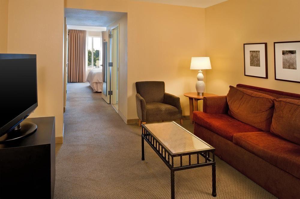Four Points By Sheraton St. Louis - Fairview Heights Esterno foto